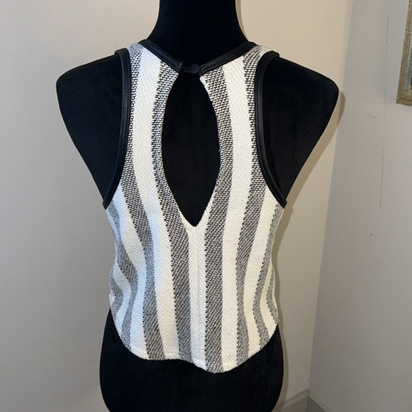 TOBI ivory black cotton blend sleeveless cropped top Sz M - Picture 4 of 7